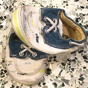 Baby boatshoes